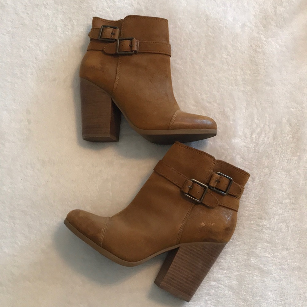 Lucky Brand Laureen Tuscany ankle booties